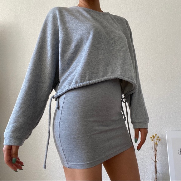 Grey color french terry crew neck sweatshirts - Picture 9 of 10